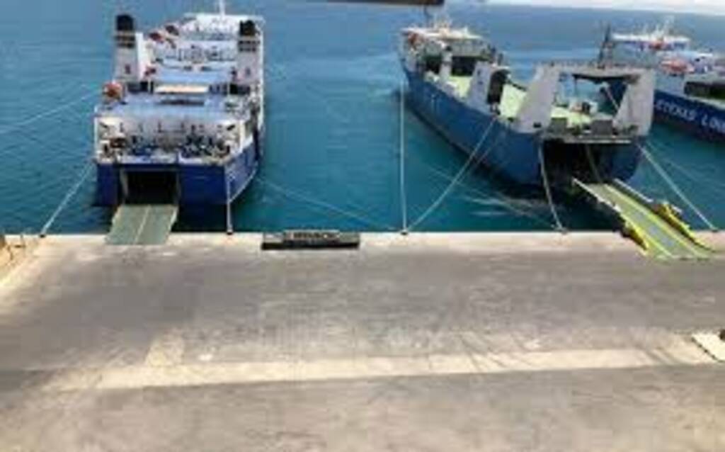 إعادة-فتح-ميناء-نويبع-البحري-بجنوب-سيناء-بعد-تحسن-الأحوال-الجوية-واستقرار-الرياح